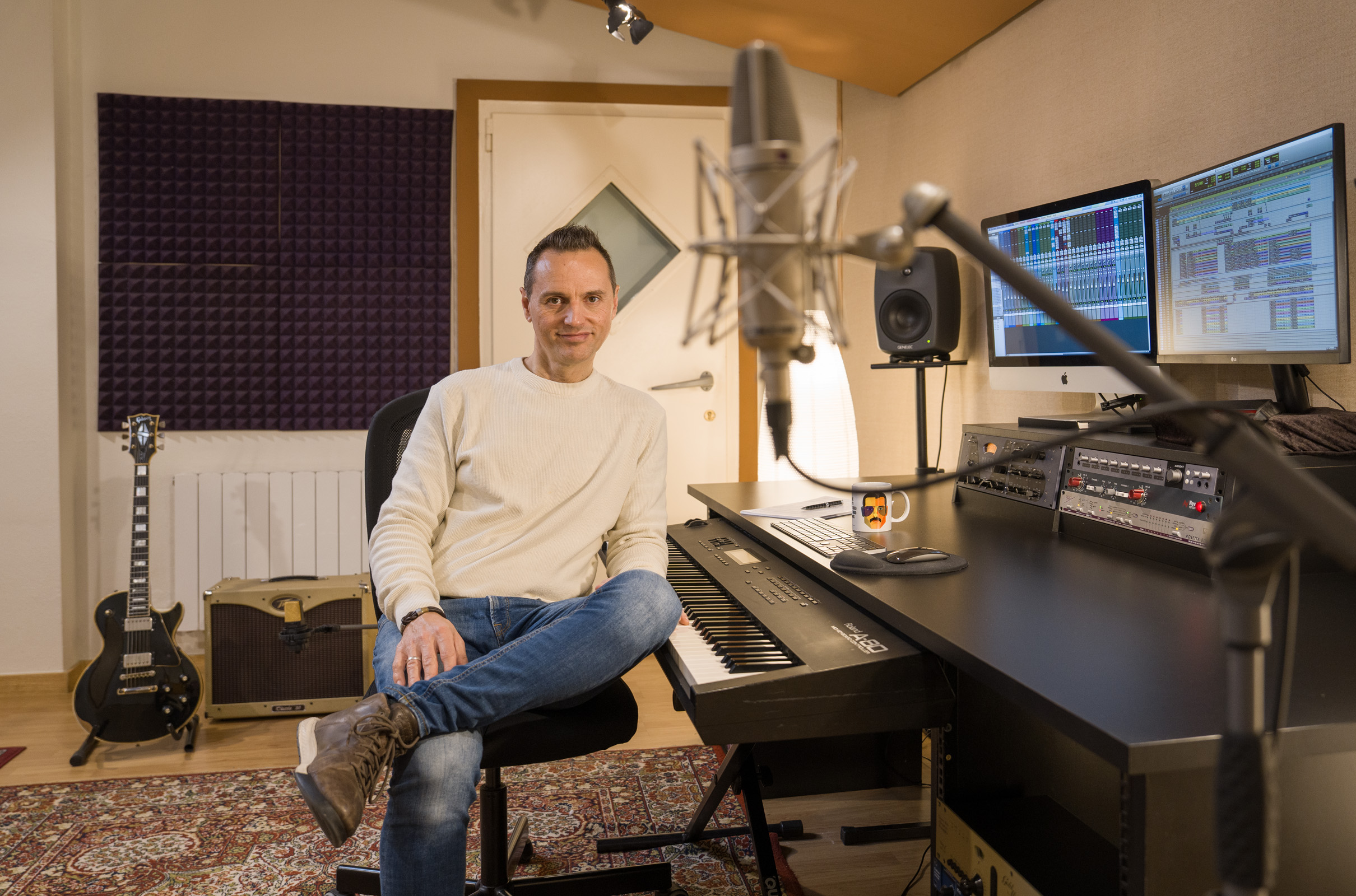 Foto de pau sastre en el estudio